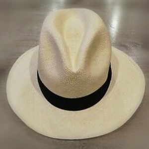 GENUINE ECUADOR HAT